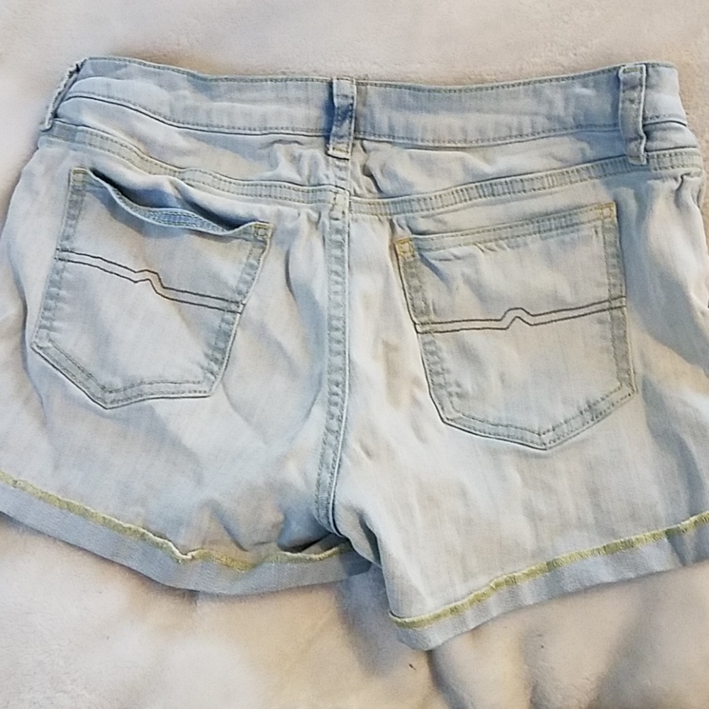 Shorts - Picture 2 of 2